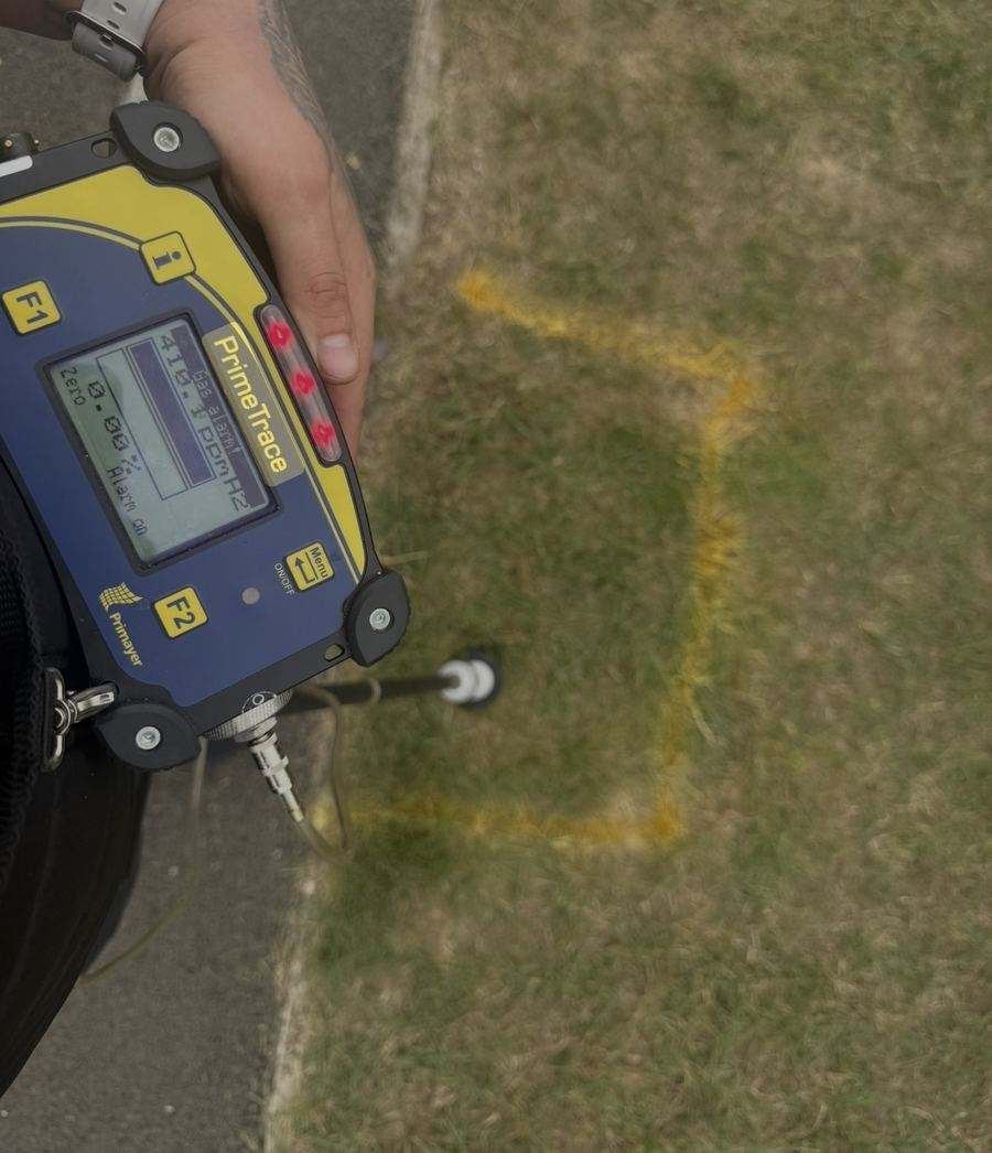 HUBB Group engineer conducting non-destructive leak detection in Wanstead